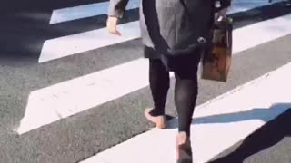 Crossing the street in Japan