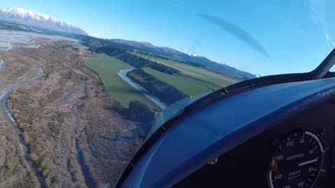 BACK COUNTRY FLYING IN NEW ZEALAND