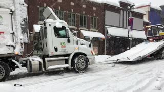 Stuck Truck and Skis