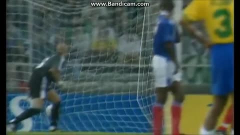 Roberto Carlos free kick