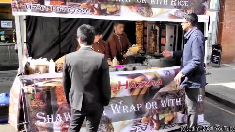 Huge Shawarma Tasted in London. Street Food