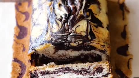 Eggless Chocolate Vanilla Marble Cake