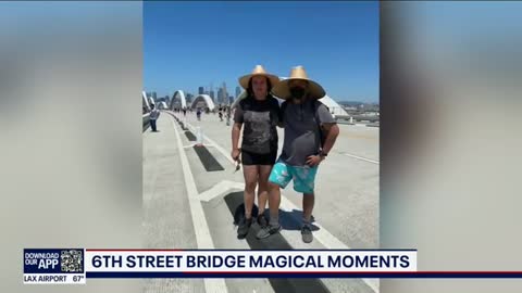 LA couples gets engaged on infamous 6th Street Bridge.