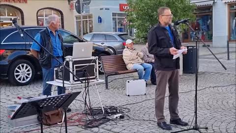 LUTZ GESTENBERGER, Redebeitrag - KAMENZ, Markt, 13 05 2022, Kundgebung