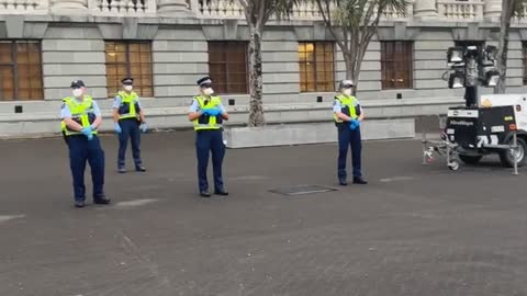 Wellington Protest 2/3/2022: Anti-Mandate Protestors interacting with New Zealand Police.