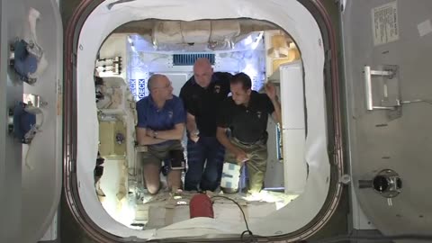 ISS Crew Discusses Dragon Arrival