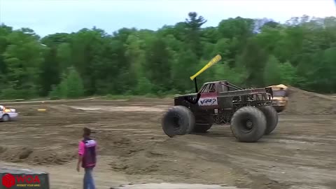 Crazy Freestyle Monster Truck Destructive Moments