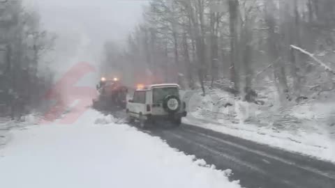 Dimër në pranverë/ Shqipëria zbardhet nga bora