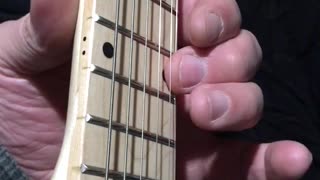 Guitar Theory - Using Adjacent Fingers To Fret Adjacent Notes On One String, And Adjacent Strings