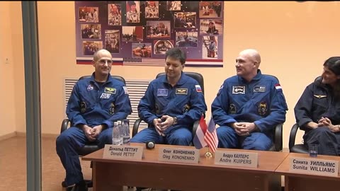 36 Expedition 30 Crew Meets Officials and Reporters as Launch Approaches