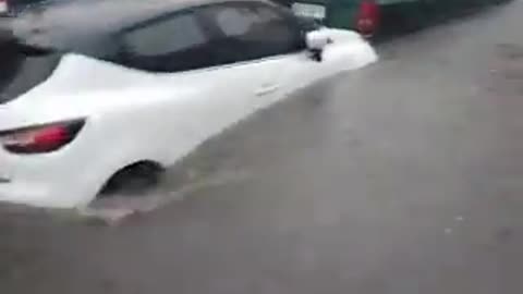More footage of the flooding in Uruguay 🇺🇾