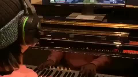 Playing Cod On a Piano !?