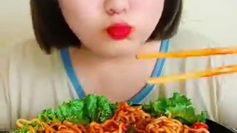 [Mukbang ASMR] Spicy Noodles and Soft Boiled Eggs ( chewy sounds )