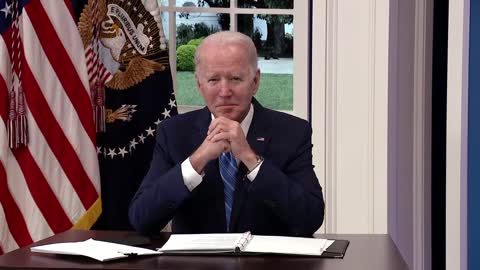 Biden addresses omicron response with National Governors Association