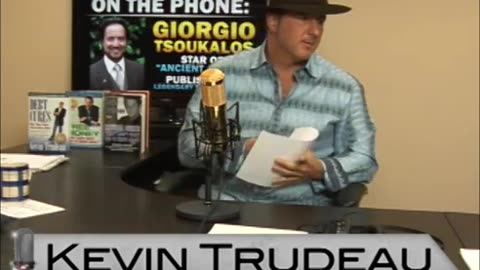 Kevin Trudeau talks to Giorgio Tsoukalos from Ancient Aliens