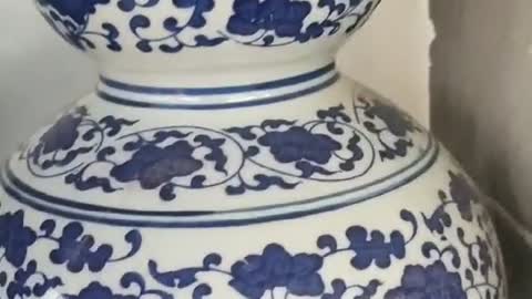 blue and white ceramic gourd