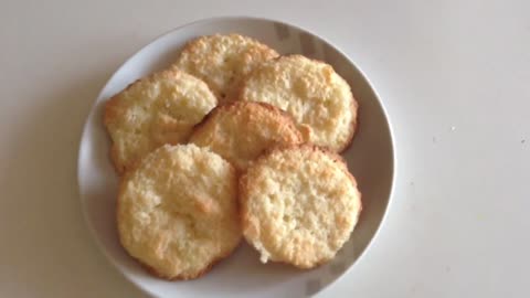 QUICK AND EASY COCONUT BOUCHEE RECIPE - RECETTE DE BOUCHEE A LA NOIX DE COCO FACILE ET RAPIDE