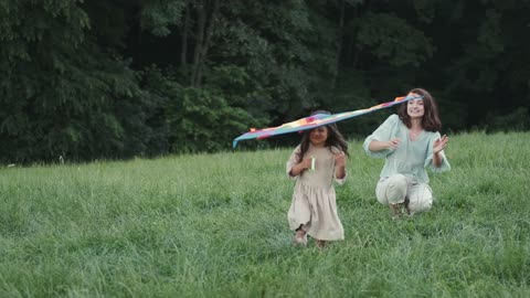 Mom and Daughter Flying Kite!