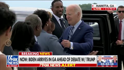 Crooked Joe Biden Embraces Election Denier Stacey Abrams in Atlanta! 🤝🗳️