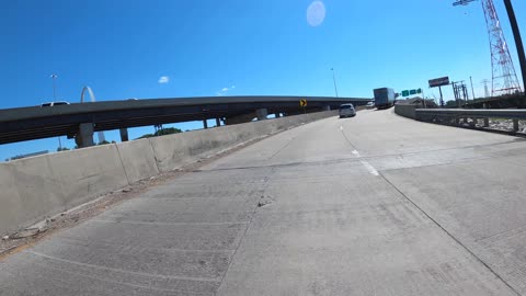 Riding Motorcycle in St. Louis on I-55N Across Mississippi River into Illinois