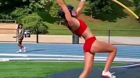 The beauty exercises the pole vault, the action is very good