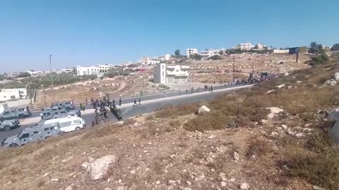 Jordanian forces use tear gas to prevent protestors from reaching border with Israel