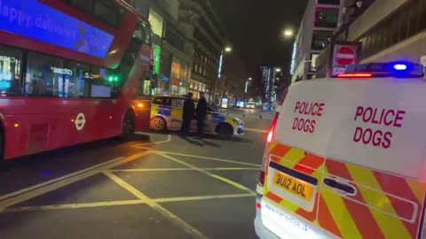 Bomb threat in Tottenham Court Road