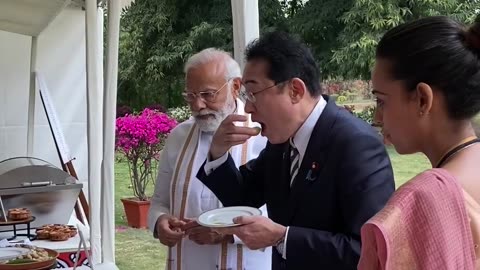 What Happen ! When PM Modi & Japan PM Fumio Kishida had #Golgappa