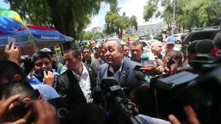 Guatemala rompe relaciones con el Gobierno de Maduro y reconoce a Juan Guaidó
