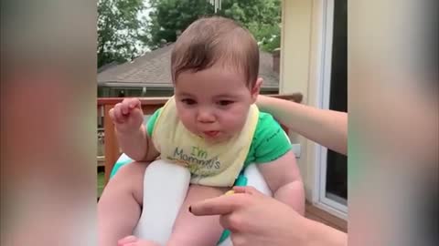 babies eating lemon for the first time kkkk