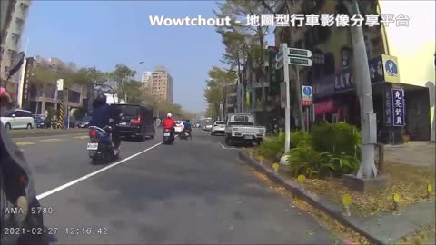 Stupid traffic accident compilation.