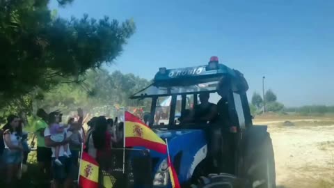 The Netherlands Calls; Spain Answers: Spanish Farmers Rise Up in Support of the Dutch