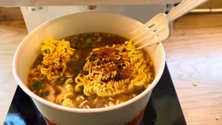 ramen noodles