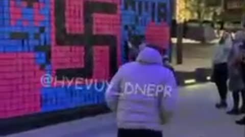 There are no Nazies in Ukraine only kids with their mothers drawing Swastikas on the walls