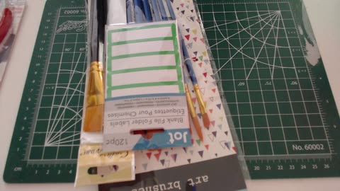 Finding Cheap (But Good) Art Supplies