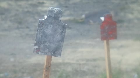 Going hot, Glock 17 pistol training at ar500 steel targets 15m and 25m