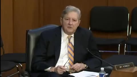 Sen. Kennedy Asks Masked Immigration 'Expert' For A Grade On The Biden Regime's Border Situation