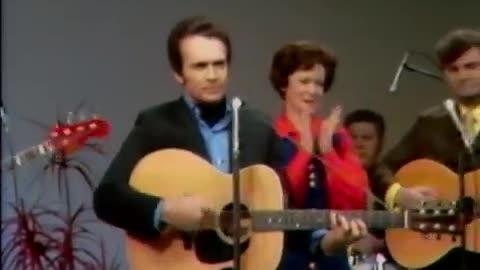 Merle Haggard - The Fightin Side Of Me (Live)