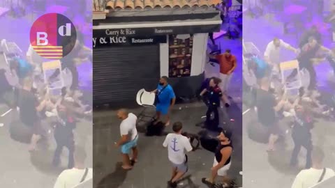 Doce detenidos por una batalla campal en Sitges