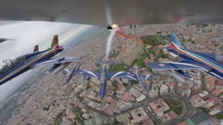 Le Frecce Tricolori su Napoli