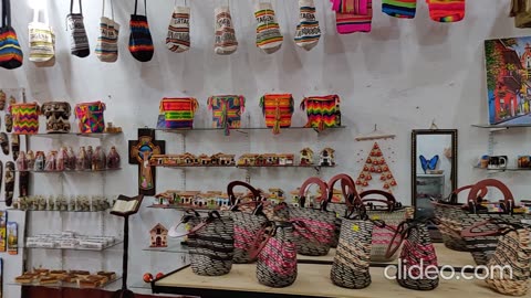 Una de las tiendas en Las Bóvedas, Cartagena, Colombia .