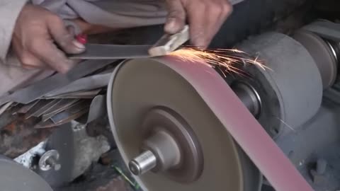 Process of Making Meat Cutting Knife From an Old Saw Blade