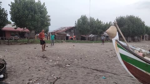 Catching Fish 6 (Tarek Pukat) in Aceh