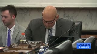Fetterman Returns to Senate, Stumbles Through Opening Statement