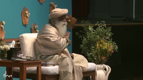 Do These 5 Things Before Sleeping – Sadhguru (English Subtitles)