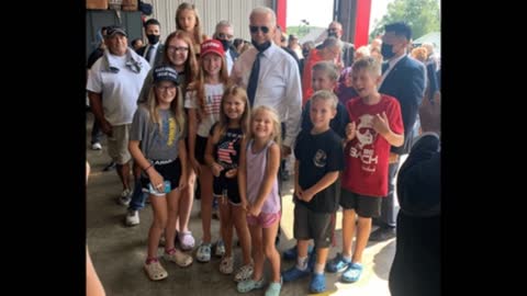 Creepy Joe Biden Was Pawing a Little Girl When He Took a Photo with Kids