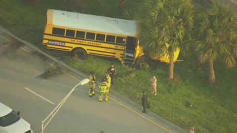 Chopper 5 video of King's Academy school bus crash in West Palm Beach