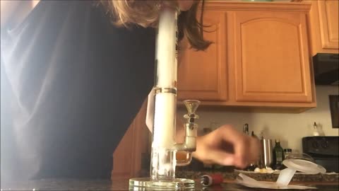 SMOKING WEED COMPILATION (BIGGEST BONG HITS)