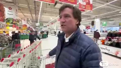 Tucker Carlson goes grocery shopping in Russia