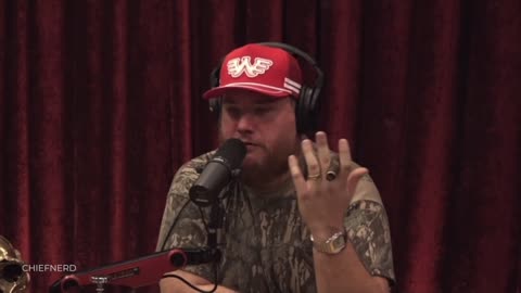 Joe Rogan & Luke Combs Discuss Population Collapse